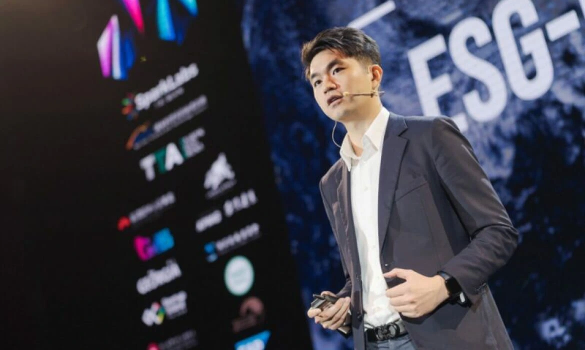 用 AI 產製 ESG 報告書